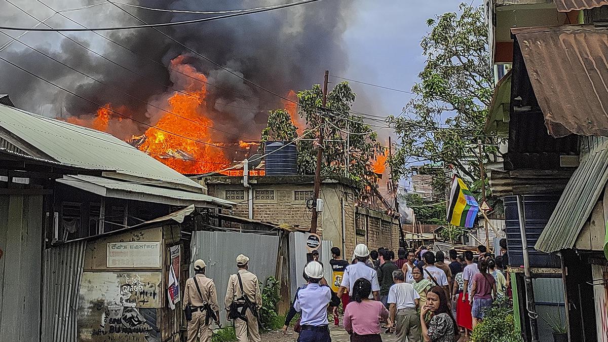 manipur violence buring houses